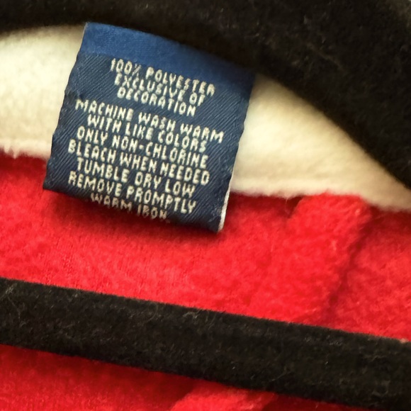 Red fleece Robe with White Collar & Snowflake/Snowman Design - Lrg - Picture 10 of 10